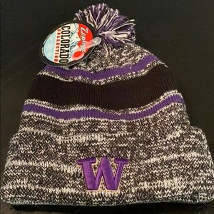 Washington knit hat with tags